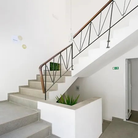 Golden Experience Guest house