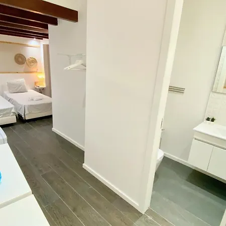 Golden Experience Guest house